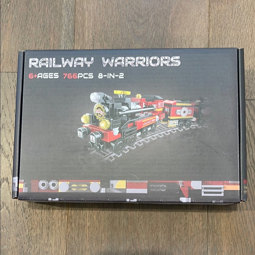 Railway Warriors 8-in-2 Train Set